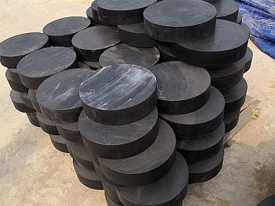 桐柏县板式橡胶支座由若干层橡胶片与薄钢板经加压硫化